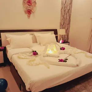 tilal-jeddah-suites.medinahotel.net/